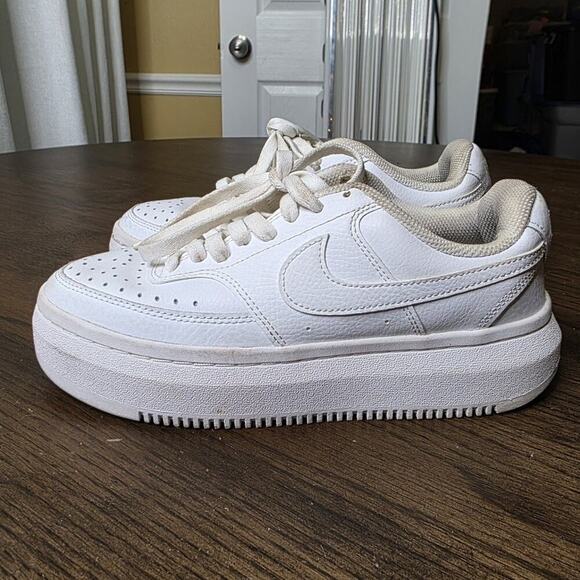 Nike Air Force One AF1 Low Triple White Sneaker Women’s 314192-117 Size 8 - Picture 4 of 16